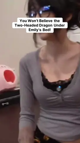 Cinna Warns Emiru: There’s a TWO-HEADED DRAGON Under Extraemily’s Bed?! @extra emily @emiru @Cinna   #creatorsearchinsights #Cinna #Emiru #playpauseclip #StreamerLore        