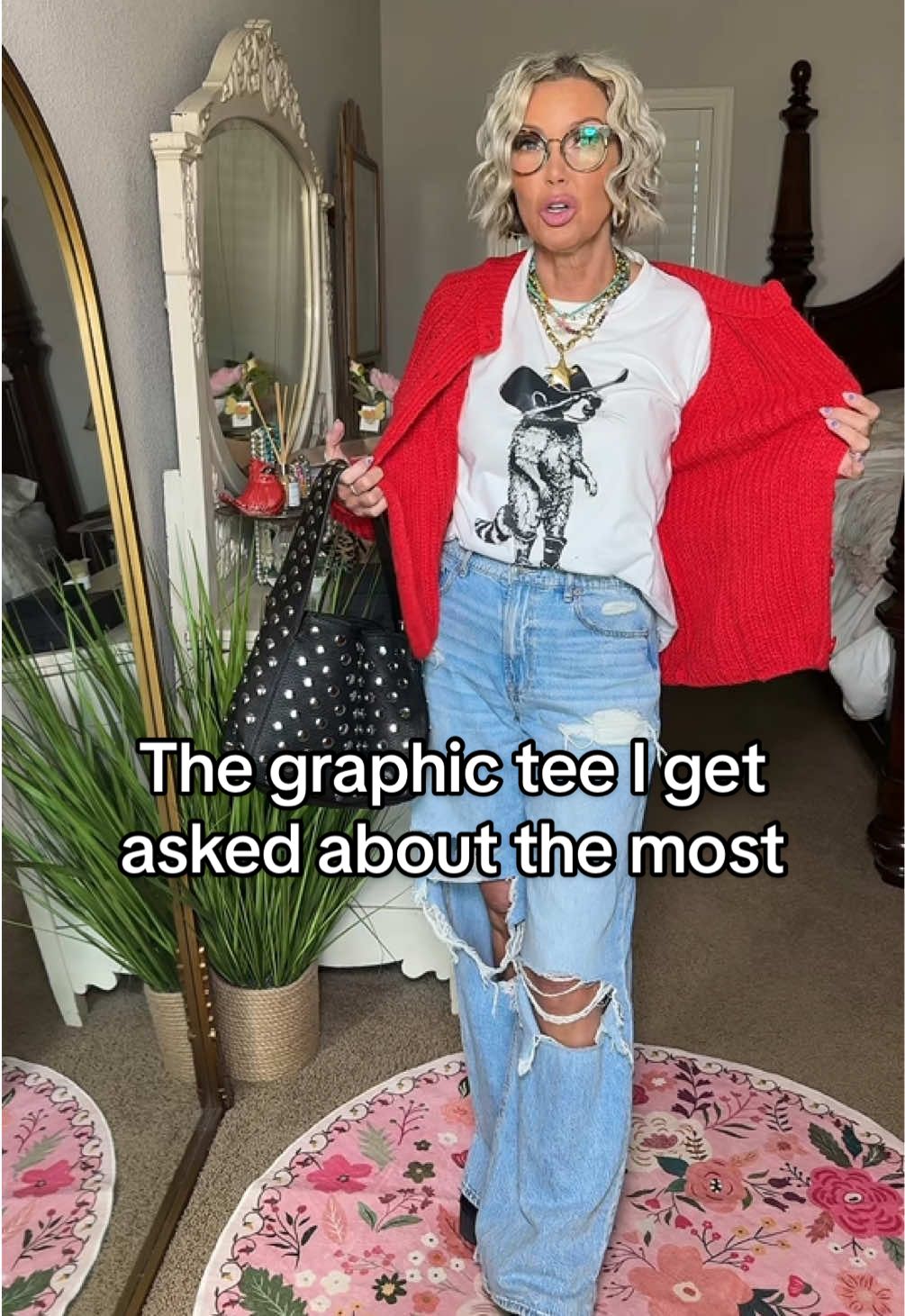 The Graphic Tee I get asked about the most #grapictees #oversizedtee #comfortcolors #tshirt #cuteoutfits @Pawfect Prints 
