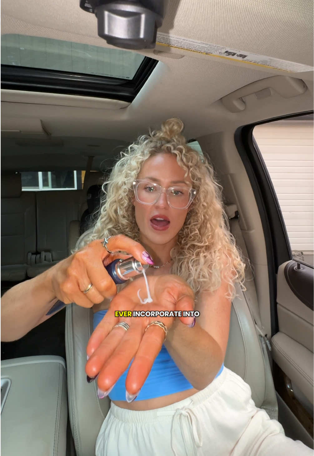 25% off right now! This eats first for the curliest ends that don’t break🔗✨no weight no crunch lasts me 1 solid year too add this in before styling products and watch your ends stay dense and gorgeous #curlyhairtransformation #curlyhairprobs #curlyhairtutorial #curlyhaircare #MONATTikTok 