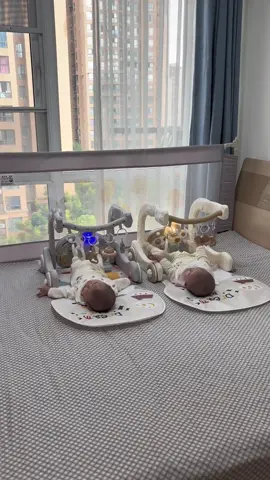 Cảm ơn phần quà của ông bô dành cho 2 em ❣️❣️ con thích lắm ạ #chipbae #nhaviacoembe #nhaviaembebubam #nhavia2vach 