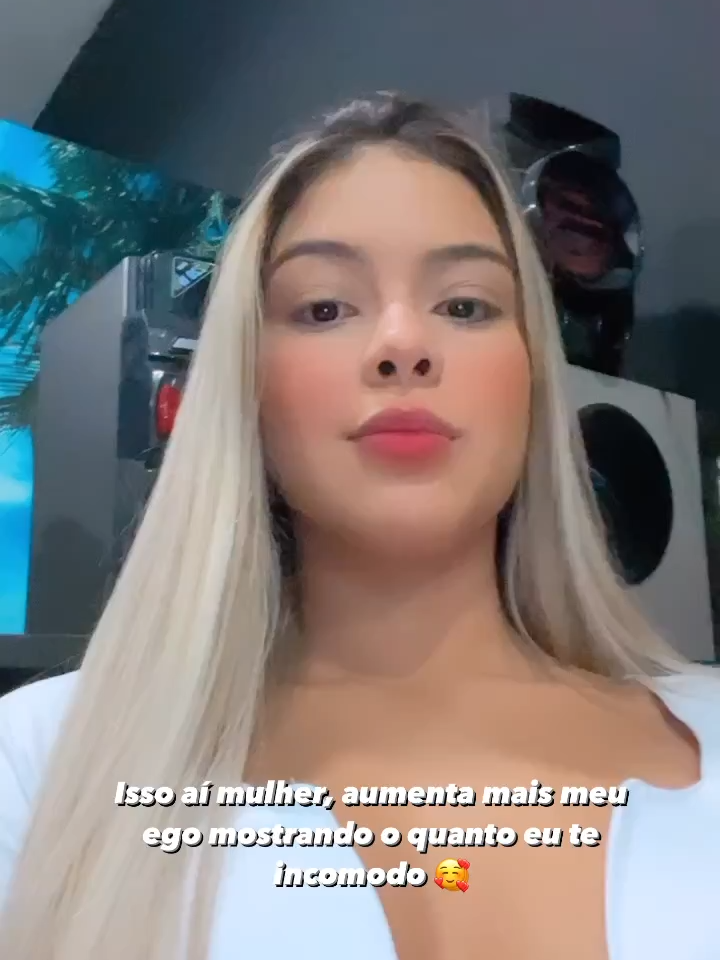Só pra movimentar o perfil 🤪🥰 #vaiprofycaramba #fy #tiktok