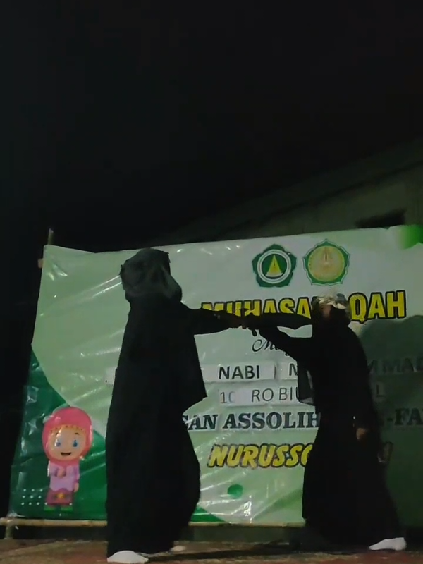 #CapCut  yah pertama video pembukaan🤣 #arabicsong #fesyen #temahitam