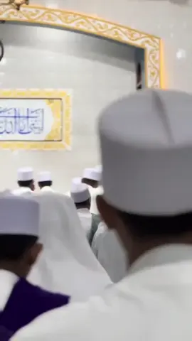 dengan perkumpulan seperti ini,dimana ketenangan kebahagiaan,mahabbah melebur menjadi satu tak kutemukan dimana pun berada kecuali dalam perkumpulan seperti ini#pprmjatipurwosurabaya #alkhidmahkedinding #alkhidmahindonesia #coplercommunity #fyp 