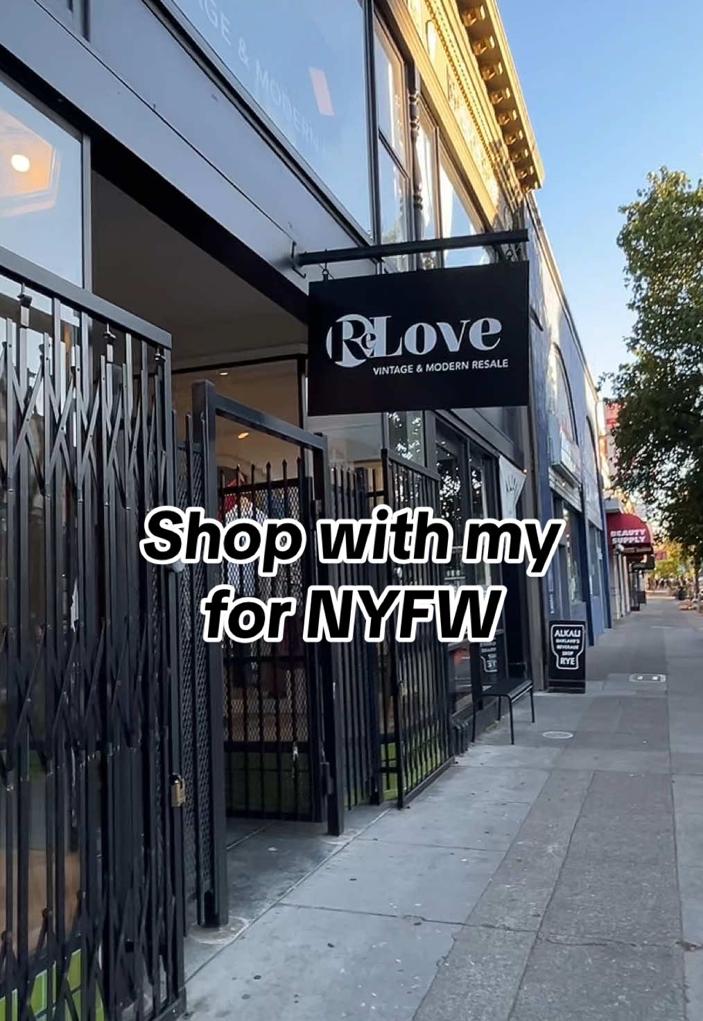 Last time I went to relove I found so many goodies, but it was kinda a bust this time arond:/ #oakland #sffashion #bayarea #shopwithme #designerconsignment 