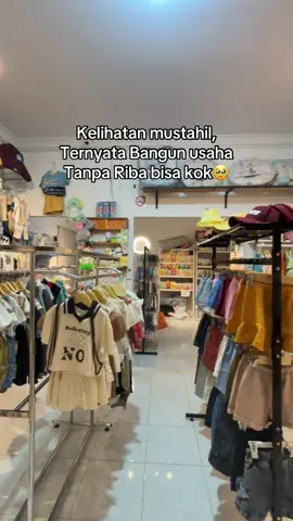 MasyaAllah Tabarakallah. Sedikit demi sedikit kita penuhi toko ini🥰. Walau jalannya tidak secepat yang lain, setidaknya kita pastikan dalam prosesnya uang bersih.  Makasih ya Allah atas pertolonganMu akhirnya impian bangun usaha tanpa mengandalkan riba terceklis juga🥹 #usahakecilkecilan #pengusahamuda #usahakecilkecilan #babyshop #tokobaju 