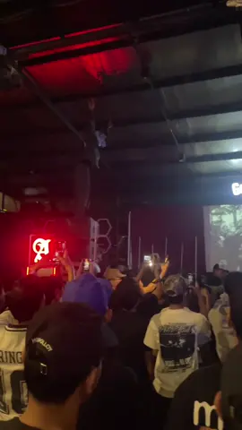 Modernguns #promoseruweekend #promomakanmerdeka #tegalgubug #modernguns #cirebon @Famouz Cafe 