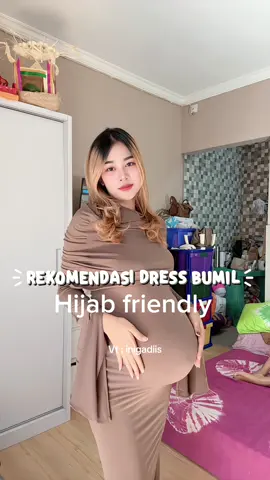 Rekomen dress bumil hijab friendly. Bahan adem strait gak gampang lecek. Cocok juga untuk foto maternity #dress #dressbumil #fotomaternity #dressmaternity 