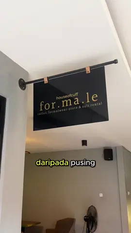 Need this look? Just contact us . Jas, sepatu, kemeja, cufflinks, pin, bros, pin-tie, dasi, dasi kupu-kupu, tuxedo, pernak-pernik aksesoris formal hingga hadiah untuk orang-orang istimewamu. . Custom jas, sewa jas atau jas siap pakai. . Dasi custom, cufflinks custom, pin tie custom hingga hadiah bestman atau groomsman custom? Hubungi kami. . Untuk segala keperluan di hari pernikahanmu. . #sewajasjakarta #sewajasbandung #sewajasbekasi #sewajasdepok  