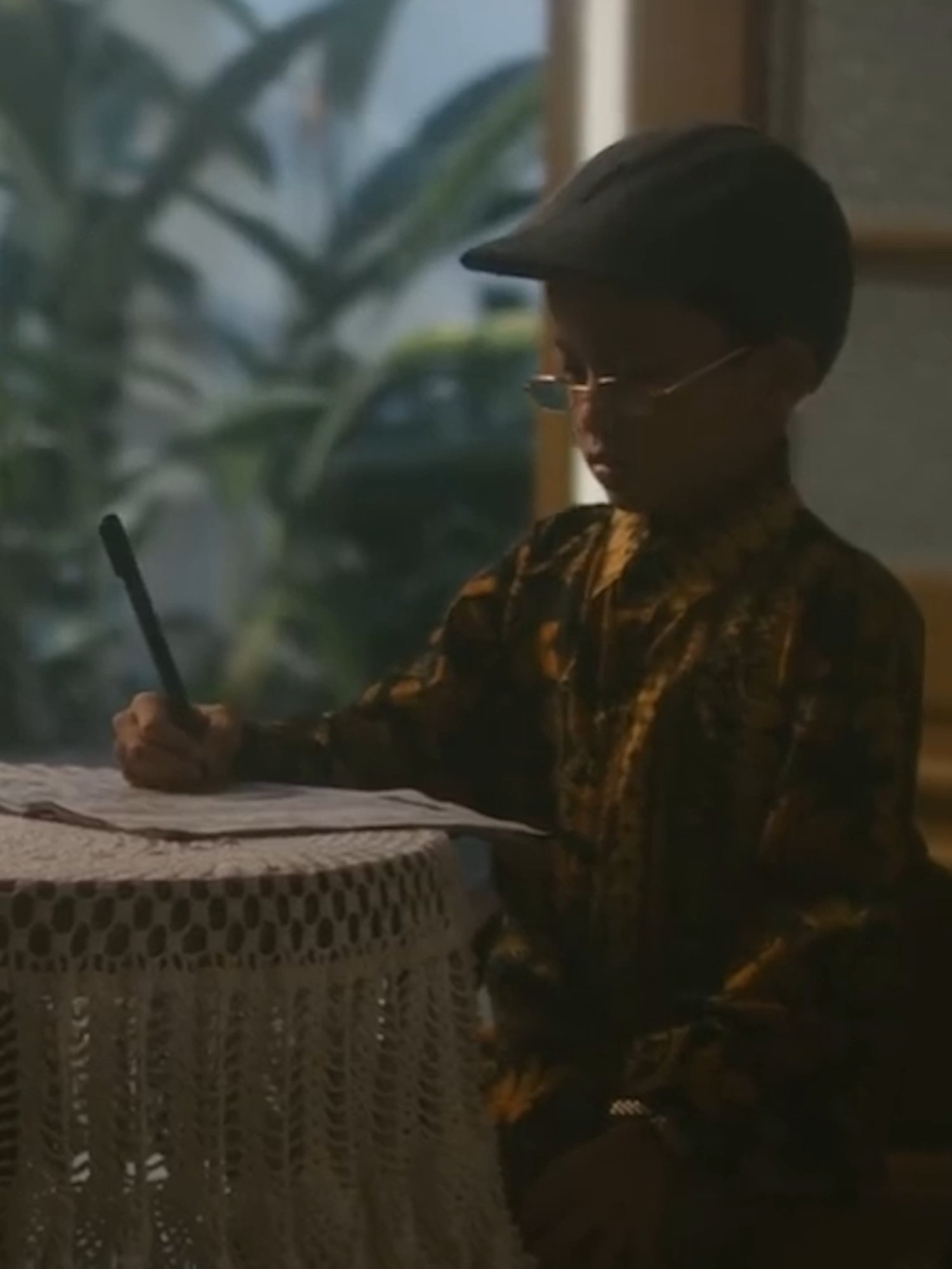 Rasanya hati penuh, campur aduk jadi satu #barasuara #terbuangdalamwaktu #sore #filmsore #musikditiktok