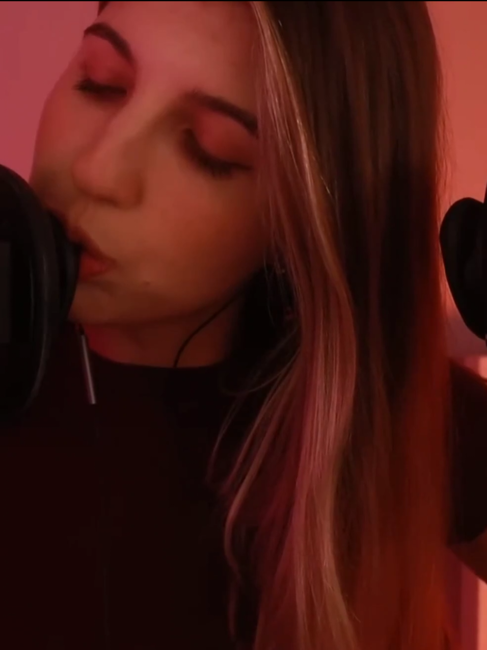 ASMR MOUTH SOUNDS 👅  #asmr #asmrmouthsounds 