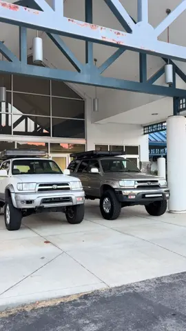 twin #toyota #3rdgen4runner #oldschool #twins #letsgoplaces 