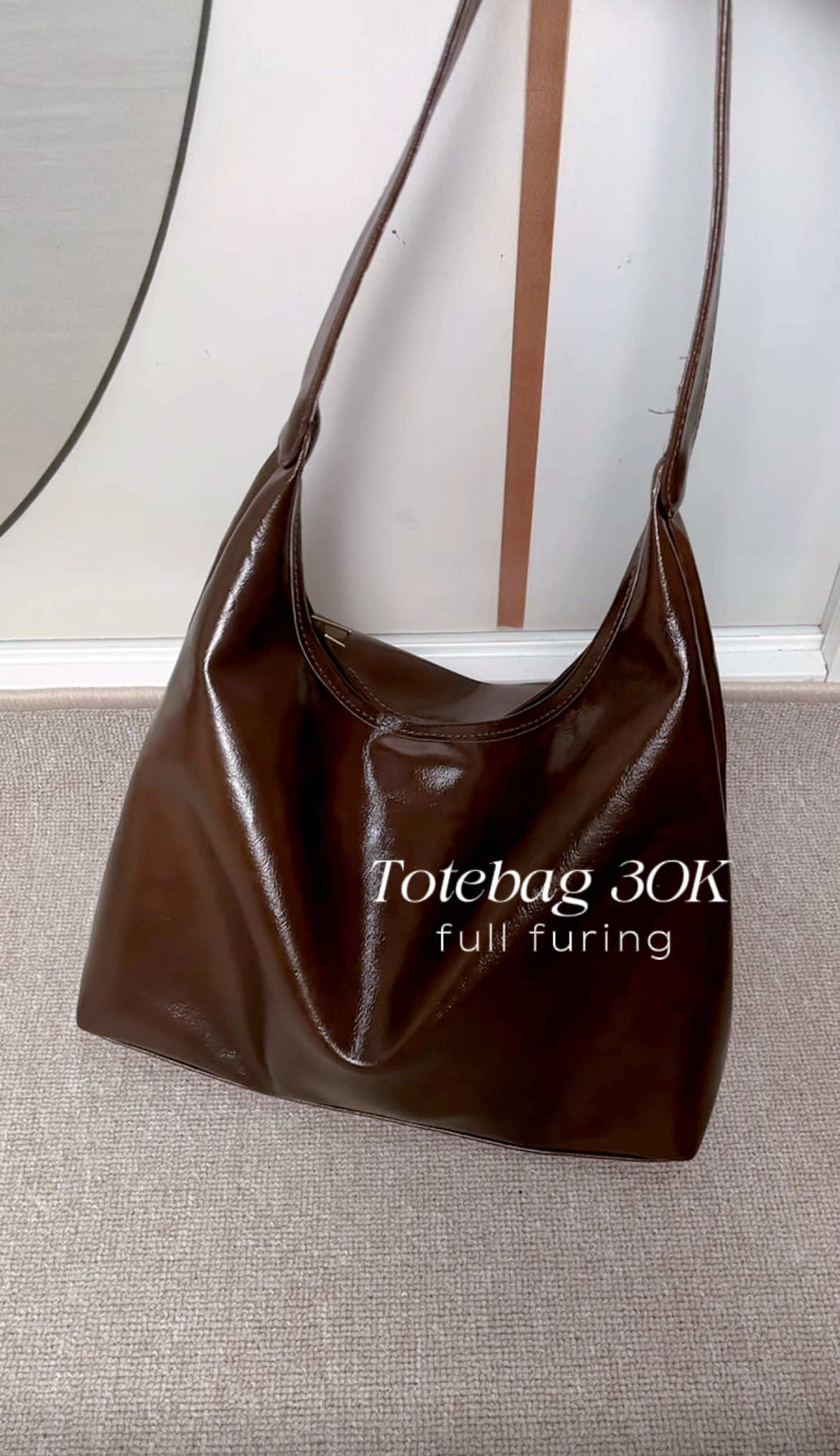 Membalas @An apa ga rugi ya sellernya totebag sebagus ini, dalemnya juga full furing tp harganya under 30rb? 🥹 #totebag #taswanita #tastotebag #rekomendasitotebag #totebagmurah 