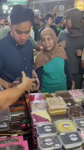 selalu mau deket deket rakyat🥺 #gibran #fyp 