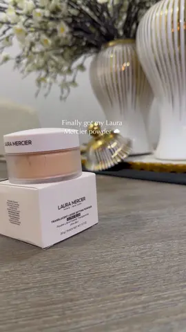 My Laura Mercier powder just came in 😮‍💨🤭🤍 #lauramercier 