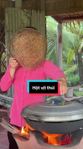 Hột vịt thúi nổ muối, cả nhà đã thử và thấy sao?? #mcv #ancungtiktok #tothithi18 
