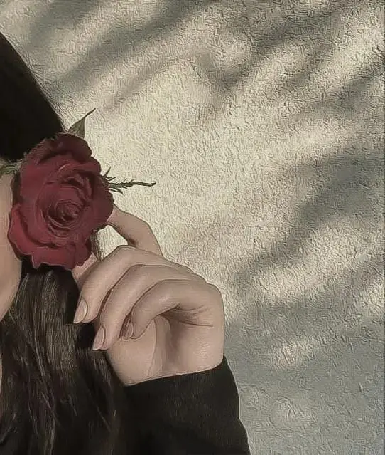 زندگی بہت عجیب ہے۔ ہم اکثر زندگی کے وہ رنگ اوڑھ کر جیتے ہیں جو ہمیں پسند نہیں ہوتے۔ اور جو ہمیں پسند ہوتے ہیں وہ ہمارے اختیار میں نہیں ہوتے