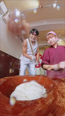 his name is 「Amu Yumesaki」💪🇯🇵pounds some chocolate mochi! #kyoto #matcha #muscle #fyp #mochimochi