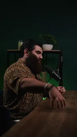 Российская женщина помешана на саморазвитии | Арсен Маркарян #арсенмаркарян #женщина #саморазвития #отношения #зарабатывать #лахма #психология 