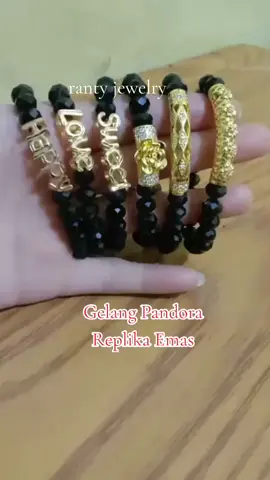 Gelang Pandora, Gelang Kristal, Replika Emas 24k #promoguncang99  #gelang  #gelangpandora  #gelangkristal  #rantyjewelry 