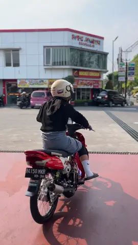 janpanase 🤯 #twostroke #fizrindonesia #fyp 