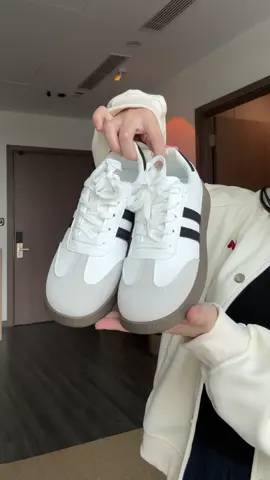 Giày thể thao tui thấy mẫu bày dễ đi nhất lun ✨#huongtranreview 