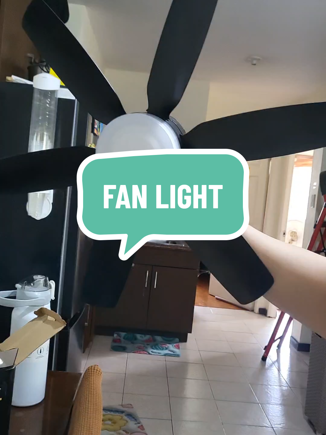 MAY ILAW KANA MAY FAN KAPA 🫡  #fanlight #fanwithlight #ceilingfanwithlight #foryou #foryoupage 