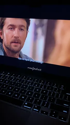 Chúng ta có thật sự hạnh phúc không? #itendswithus #tinhyeu #happy #hanhphuc #Love 