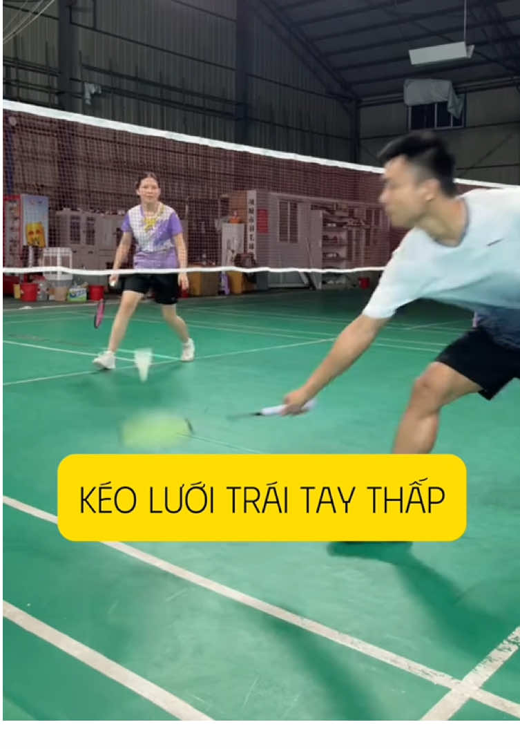 Kỹ thuật kéo lưới trái tay thấp #badminton #caulong #badmintonun #badmintonlovers #badmintontiktok 