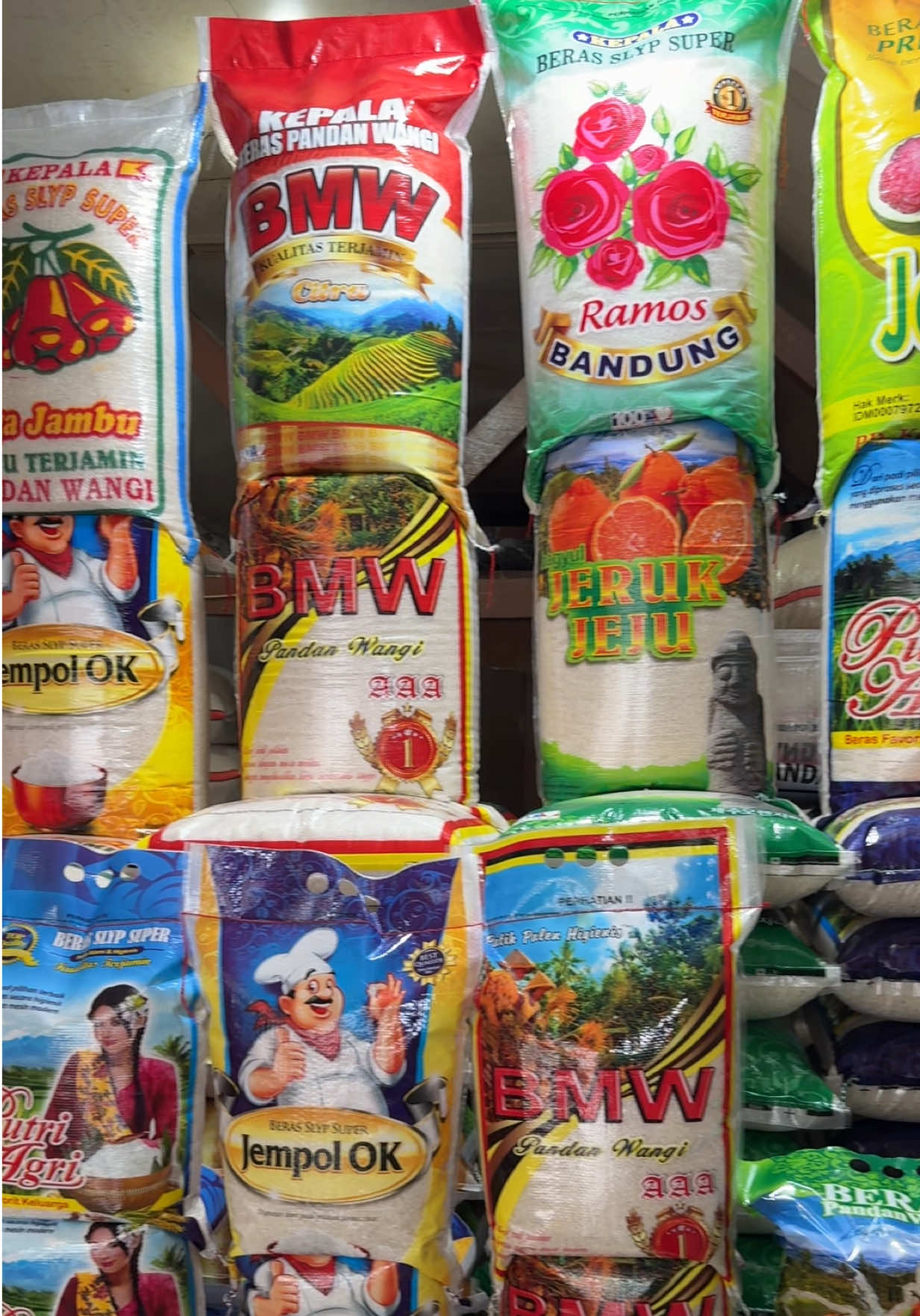 Beras enak gak harus mahal! Lagi promo nih, buruan sebelum kehabisan😍 #Fyp #beraspulen #beraspremium #gratisongkir #beras 