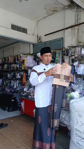 SARUNG DAN KOKO KEREN #promoseruweekend #sarungmotif #kokosarung #sarungdankoko #sarko 