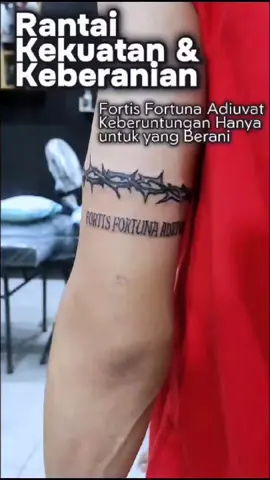 Rantai ini bukan belenggu, tapi simbol kekuatan. Vortis Fortuna Adiuvat — keberanian selalu ditemani keberuntungan.” #obankinktattoo #tattoo #tattoogarut #tattooink #tattooartist 