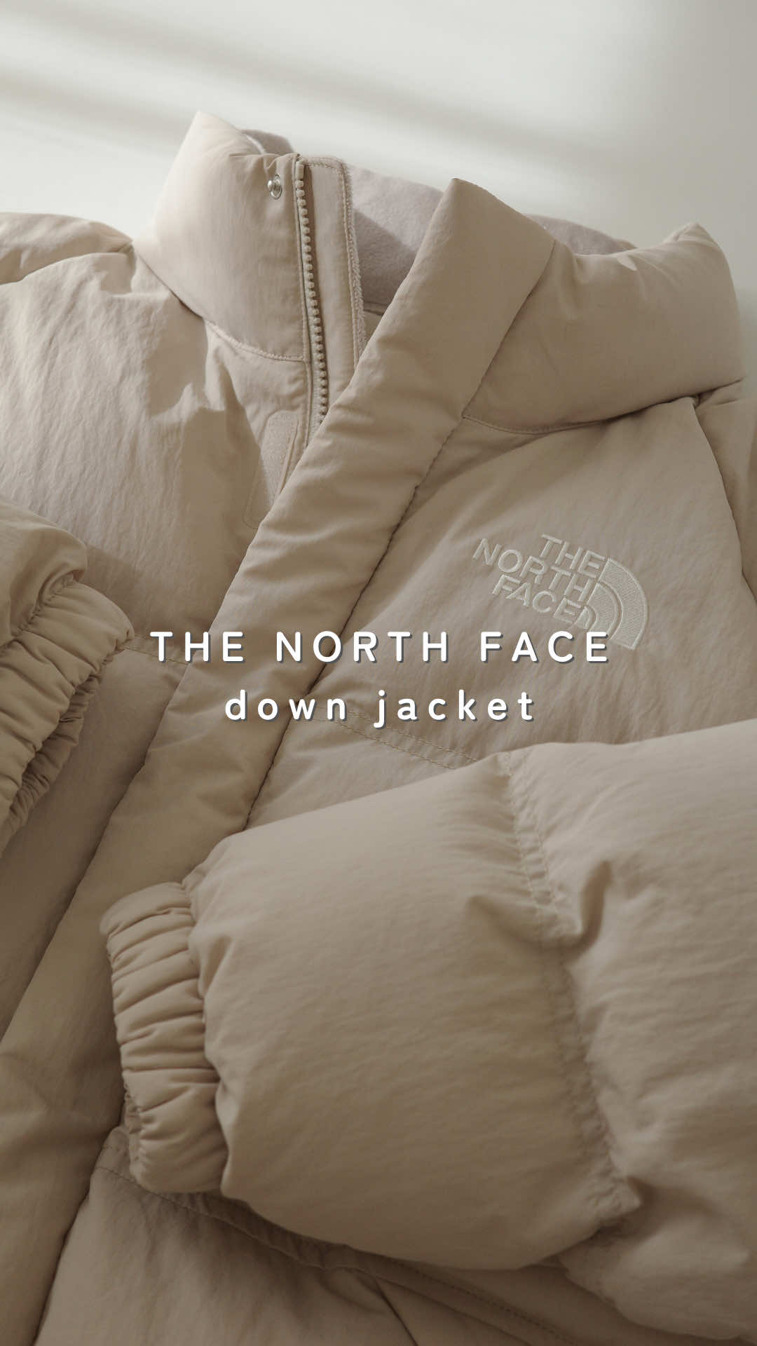 THE NORTH FACEで毎年大人気のベージュのダウン、今年も全サイズ再入荷！ 毎冬になる前に売り切れてしまうのでお早めに✊🏼🤍 ▶︎プロフィールのリンク先に写真や詳細載せてます🔍 @___m.room___ #thenorthface #ノースフェイス #韓国ノースフェイス #ダウンジャケット