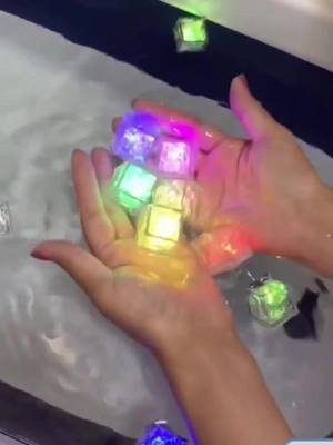 LED іграшки у ванну