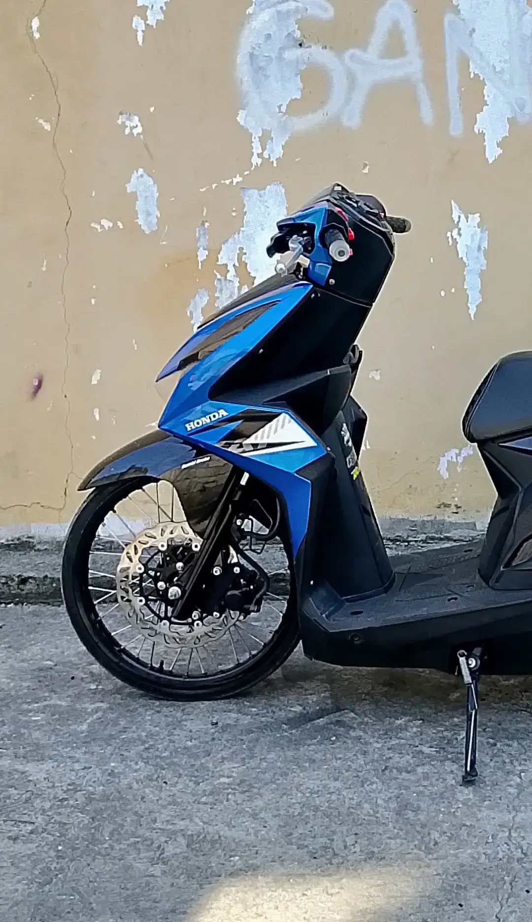 💙🖤🫦#r17style #trend #beatdeluxemodifikasi #lewatberandafyp #disponsori #xbyzcafypシ #beatdeluxe #fypシ゚ #lewatberanda #viral #fyp #foryoupage #vietnamstyle🇻🇳 #beatdeluxe2020 