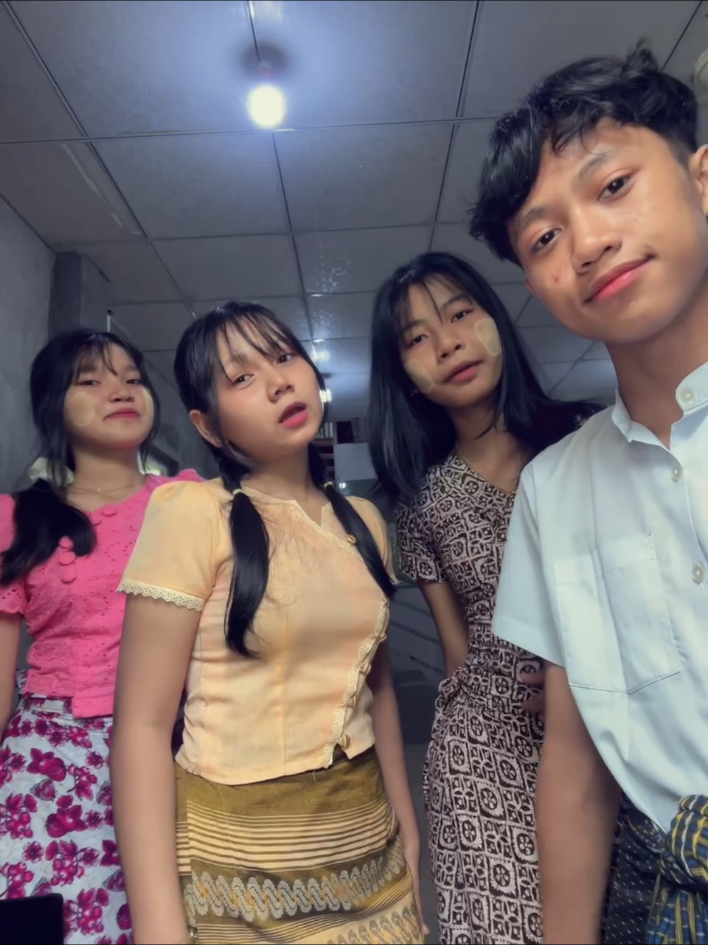 ဝါးးချ@ᴋᴀᴛᴇ♡ @Hsu Yami Ko 