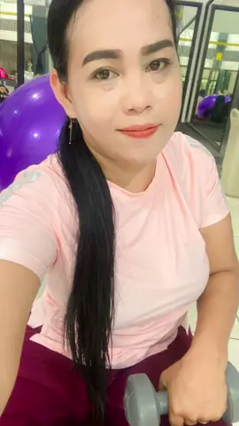 Aku dan Bola #😍 #gymball #tiktok #fypシ゚ #fypdong 