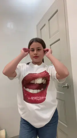 BIG MOUTH TEE🫦#fyp #viralvideo #bigmouthshirt #trending 