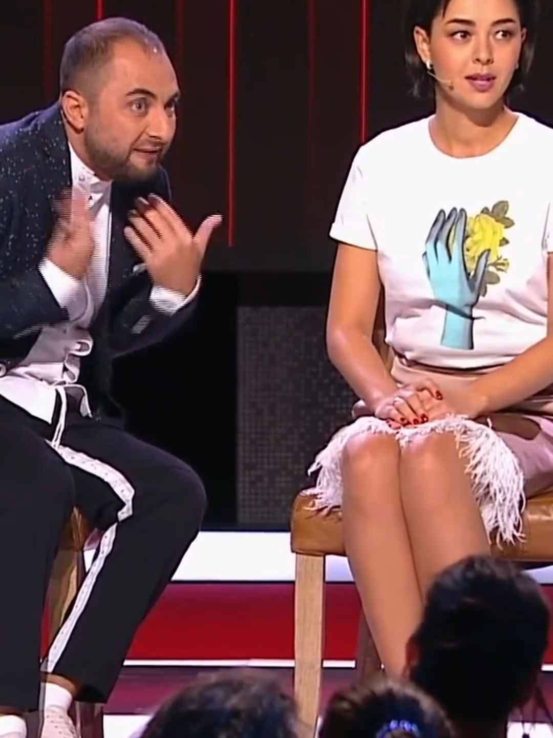 1(часть)👍 В клубе муж, жена и проблемы 😂 #демискарибидис #маринакравец #лобода #камеди #камедиклабтикток #угар #лучшее #камедизвезды #тнт #звездытнт #камедизвезды #камеди_клаб1 #рекомендации #рек #врек #пуститеврек #пуститеврекомендации