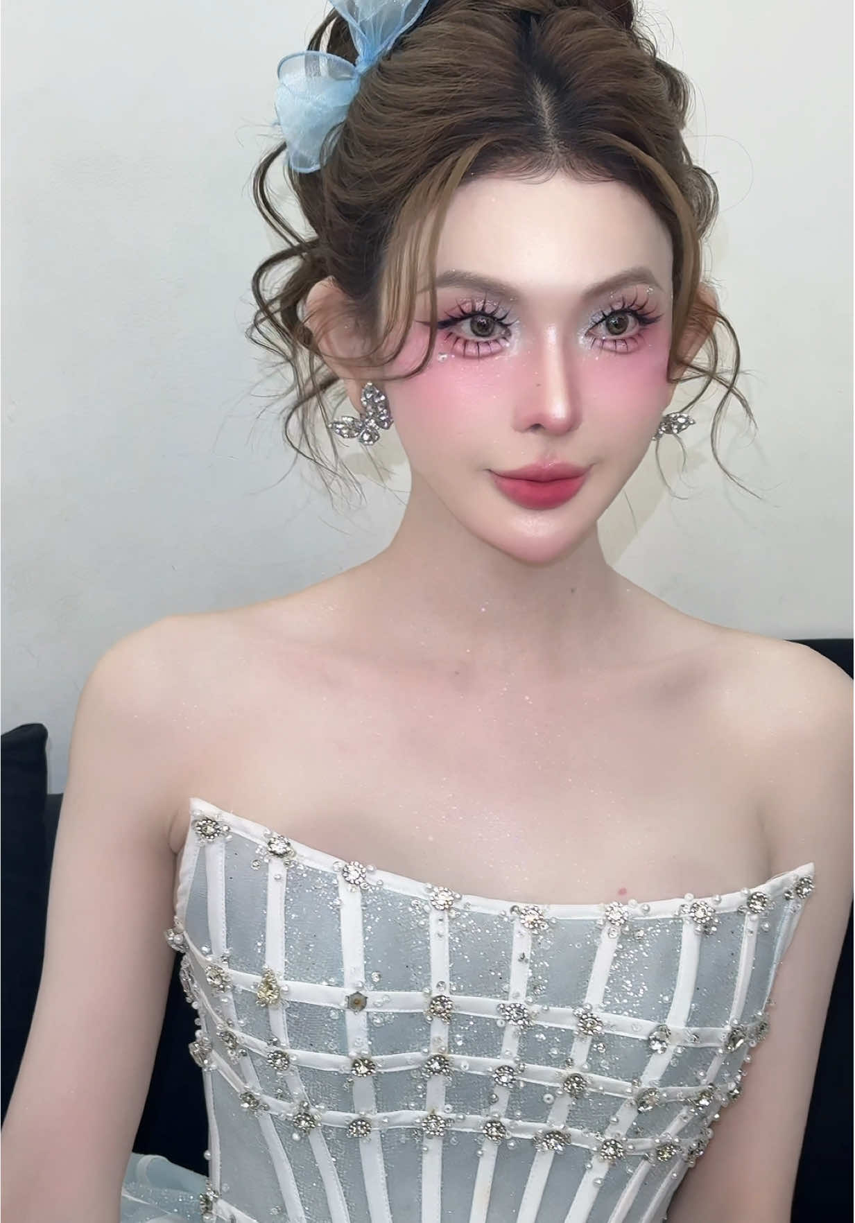 Tone Hồng Babie cho người chị xênhhh đẹp của em @Diễm My nek 💕🩷🫶🏻 đón tuổi mớiiii 🩷🩷🩷#NghiêuMakeUpHouse #MakeUp_Quận_8 #makeupbyme #xuhuong2025 