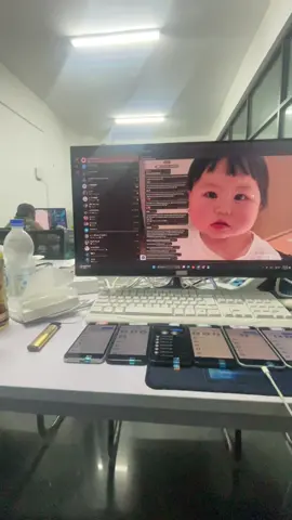 បងៗណារកការងារធ្វេីអាចទាក់ទងមកខ្ញុំបាន គេកំពុងរេីសមនុស្ស🙂‍↕️❤️#12345678910_vin #tiktok #fyp 