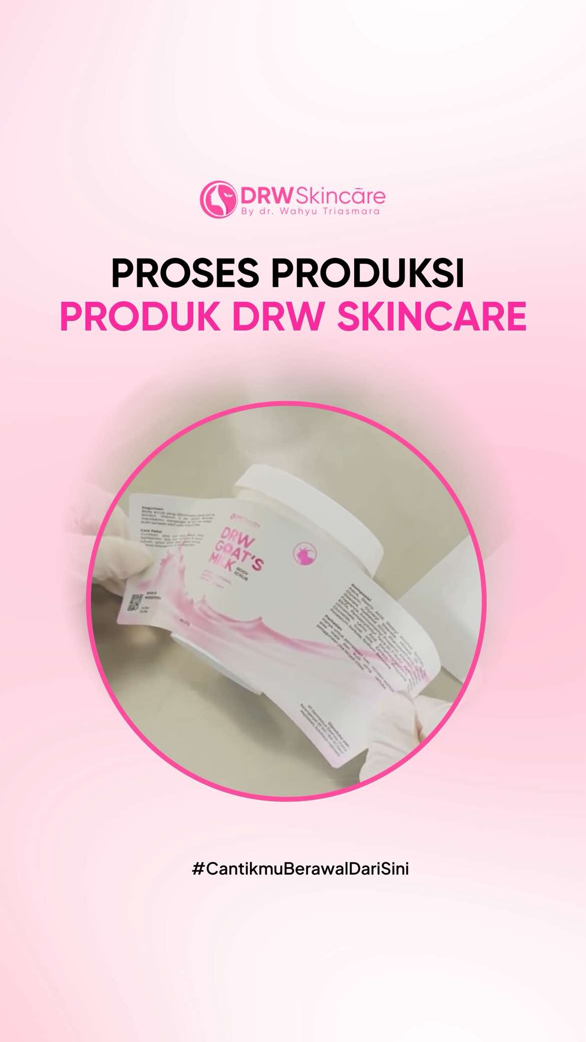 Bisa ikut produksi langsung, nih?? 🫣 Hayoo, siapa yang pengen kerja di DRW Skincare juga? Angkat tangaaan!  😀🤚 #goatmilkseries #drwskincare #drwcorpora #infolokerjogja #fypシ