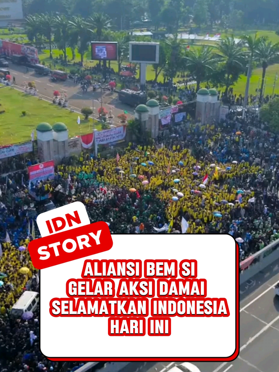 Hari ini, BEM SI turun ke jalan bawa 17+8 Tuntutan Rakyat dengan tema Selamatkan Indonesia. Aksi damai ini jadi bentuk suara masyarakat yang dikumpulkan dari banyak lini. - - - #bem #mahasiswa #mahasiswaindonesia #aksidamai #fyp 