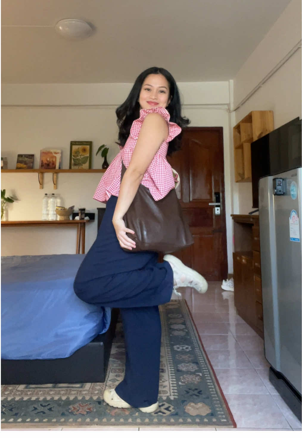 nothing beats slowly getting ready in the morning 💋 #grwm #fitcheck #casualoutfits #OOTD 
