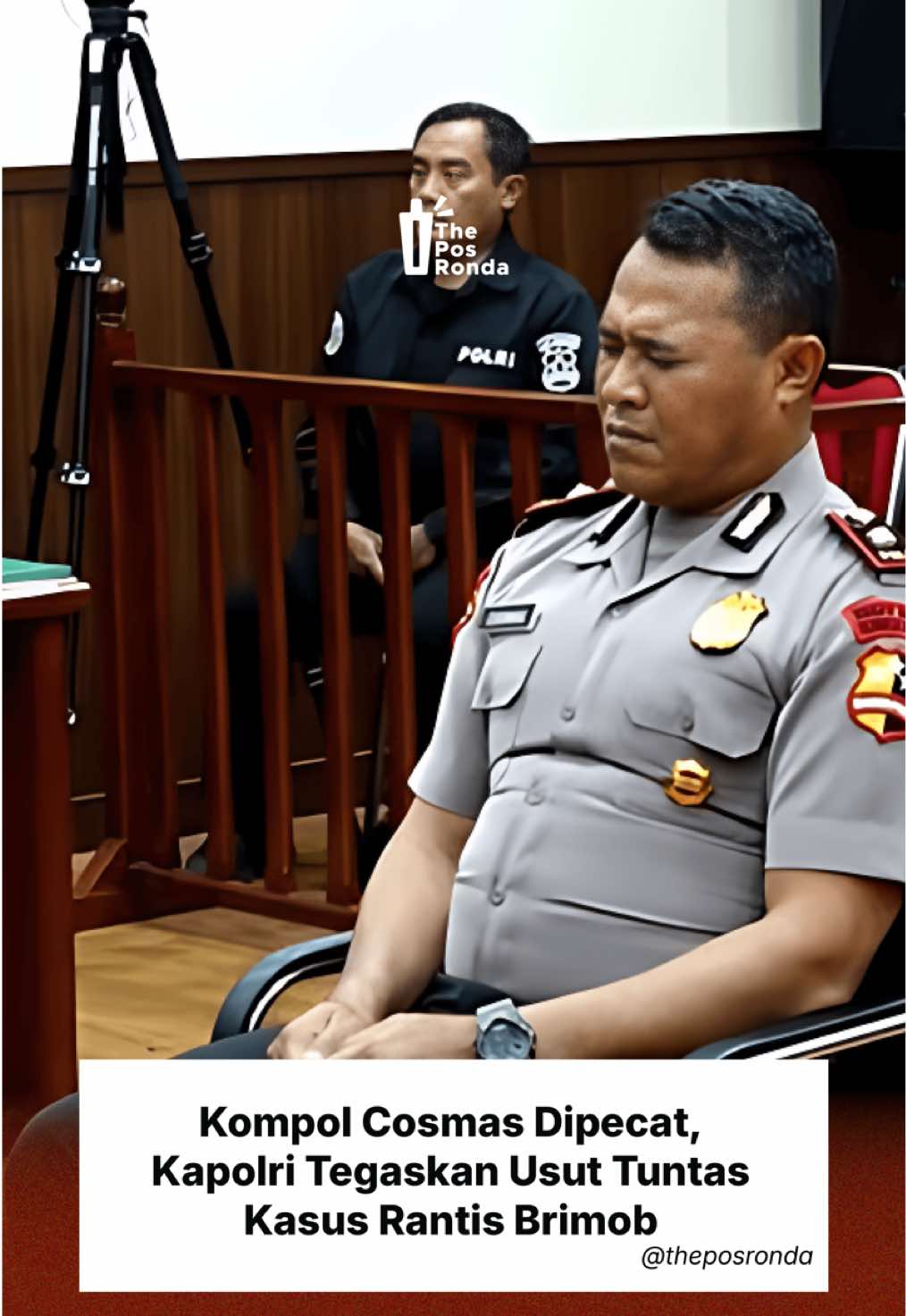 Polisi resmi tetapkan Delpedro Marhaen, Direktur Lokataru, sebagai tersangka penghasutan karena diduga sebar hoaks dan ajak anak-anak demo. Gak berhenti di situ, 7 orang lain juga ditahan gara-gara nyebar konten provokatif di medsos. Dari pos ronda: kritik boleh, tapi jangan ngawur. Jangan sampai medsos berubah jadi grup gosip bapak-bapak penuh hasutan. Ingat, jempolmu harimaumu! 🐅 #DelpedroMarhaen #Lokataru #Penghasutan #Polri #ProvokatorMedsos 