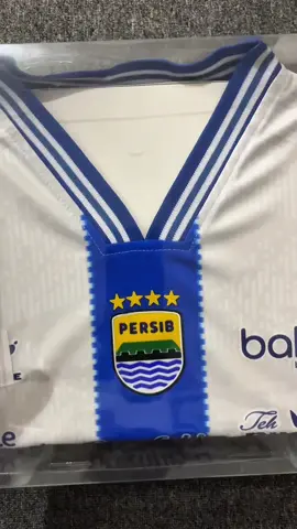 Jersey Persib 2025 sudah hadir dan bisa dibeli sekarang juga!