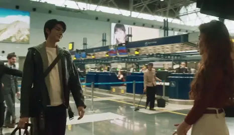 Rât thích câu nói của Hoàng Diệc Mai  Xin đừng hứa hẹn tương lai, một năm sẽ xảy ra rất nhiều chuyện, sẽ gặp rất nhiều người, tương lai xảy ra chuyện gì, thật ra không ai biết trước, sự không chắc chắn này là phần được mong đợi nhất của tương lai, Cậu có nơi muốn bay đến, tôi cũng vậy... #lưu_diệc_phi #liuyifei #phunukhichat#cauchuyenhoahong #❤️ 