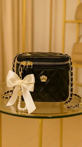 mau tampil simple dan tetep classy? tas ini jawabanya✨#WSCJennieTasSelempang