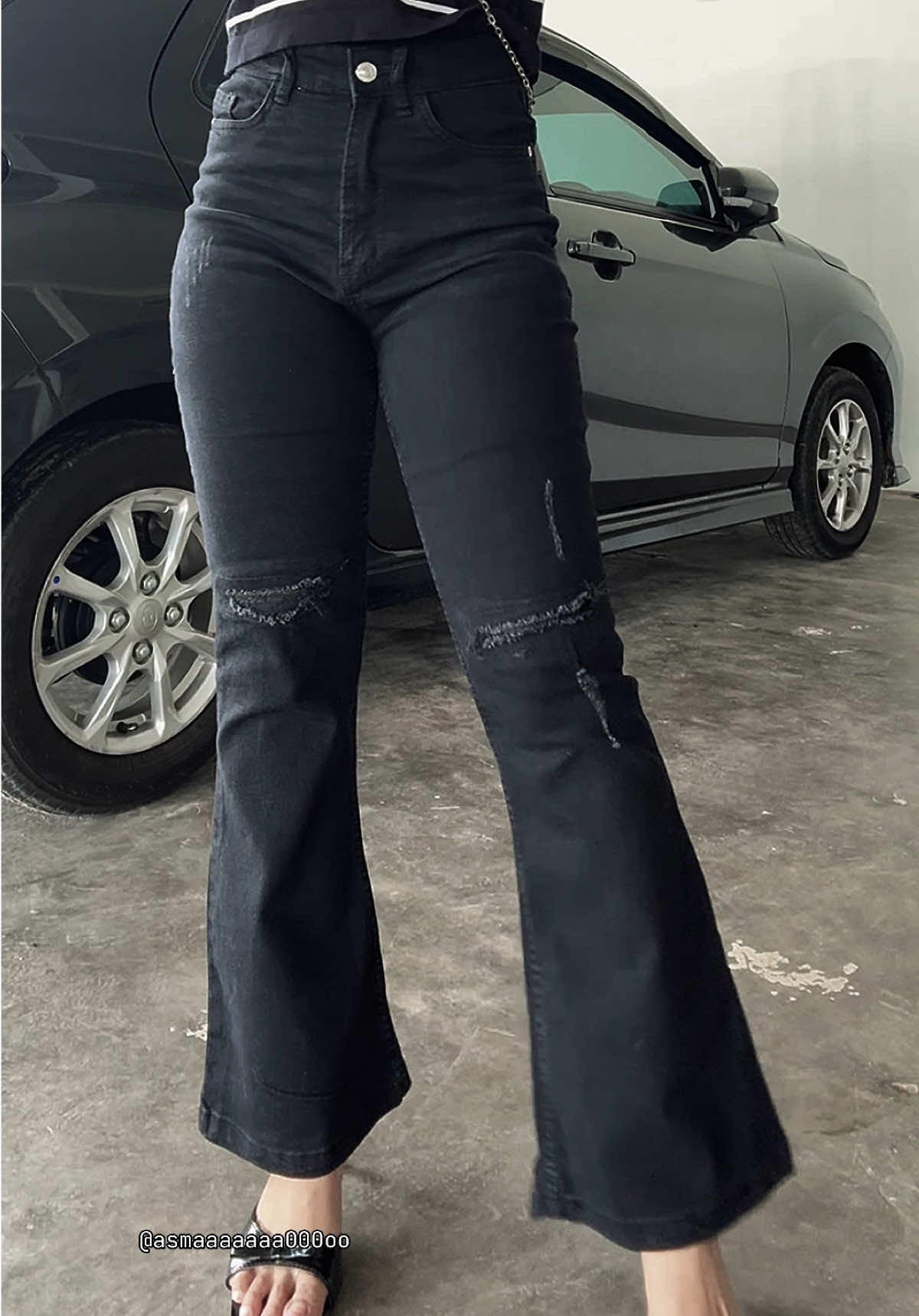 Bootcutjeans ni da kluarkan wrna terbaru ! Beli cepatt cntikk nokk colour hitam ni 😝🫶🏻#bootcutjeans 