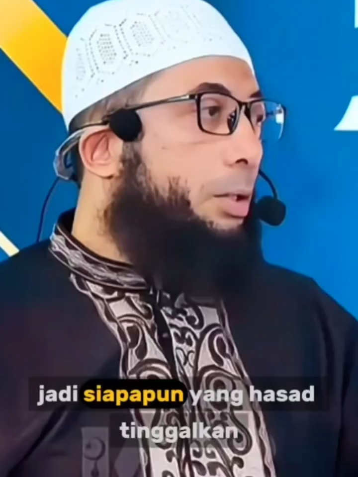 Ustadz Khalid Basalamah Hafizahullah . . 📌 Tag teman, sahabat dan saudara supaya mendapatkan ilmu baru ♻️ Free share 📍 Follow  . Removal / Credit [ DM ]⁣ *if you don’t want to be reposted, dm us __ #bismillahirrahmanirrahim #masyaallahtabarakallah #masyaaallah #ustadzkhalidbasalamah #ustadzkhalid #ustadzkhalidbasalamahofficial #ustadzkhalidbasmallah #kajianustadzkhalid #dakwah #kajianislam #muhasabahdiri #reminder #selfreminder #hijrah #hijrahku #istiqomah #tausyiah #muhasabahdiri #khalidbasalamah #khalidbasalamahofficial #ustadzkhalid #ustadzkhalidbasalamah #parentingsalaf #dakwahsunnah #ustadzkhalidbasalamah