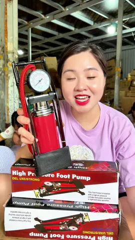 Bơm đạp chân tiện lợi, bơm xe đạp, xe máy, bơm tiện lợi. #bomdapchan #bomxedap #bomxemay #xuhuong #bongbuongbinh